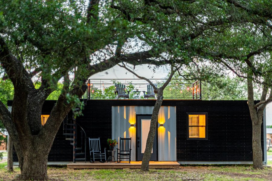 interior-blog-exploring-the-tiny-house-available-today